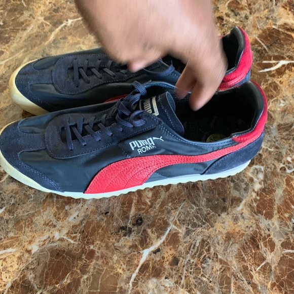 Shoes - Picture 4 of 5